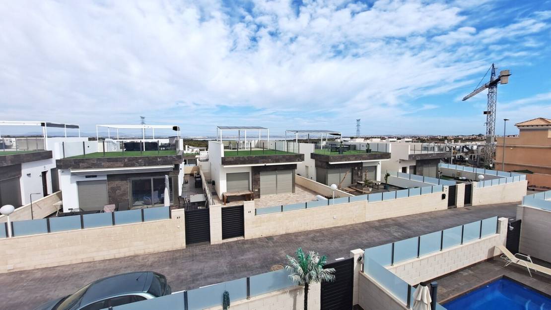 Sale - Villa - Orihuela - Villamartin