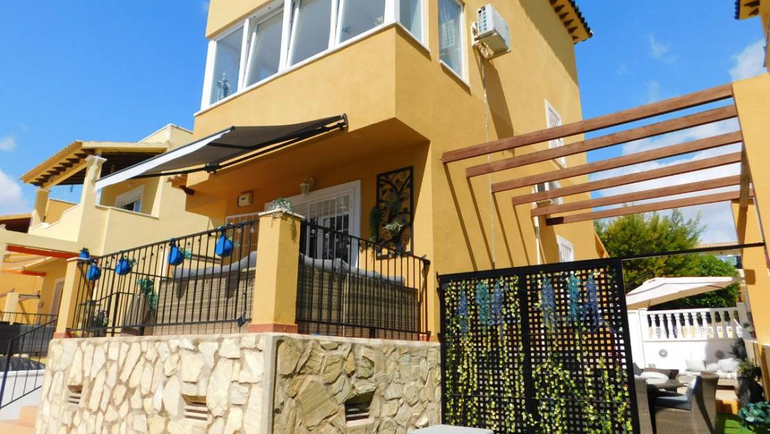 Sale - Villa - Orihuela - Villamartin