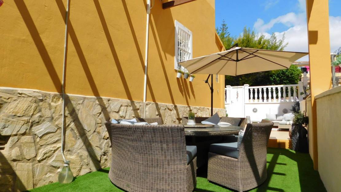 Sale - Villa - Orihuela - Villamartin