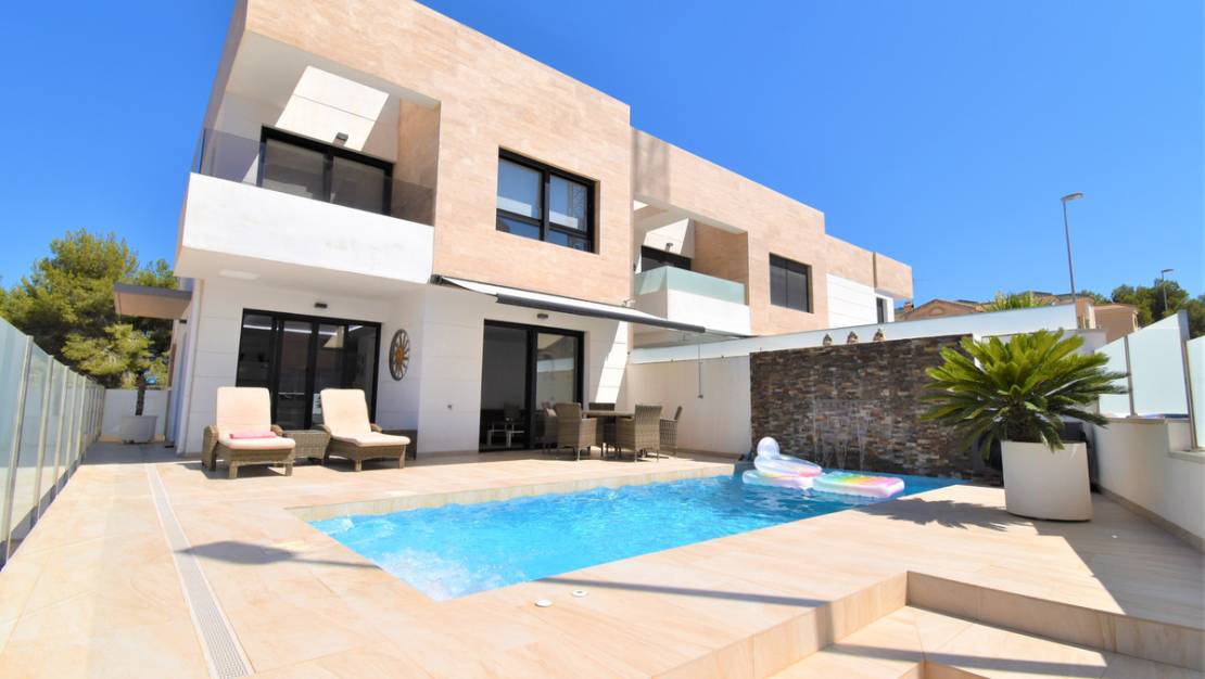 Sale - Villa - Orihuela - Villamartin