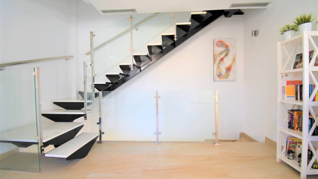 Sale - Villa - Orihuela - Villamartin