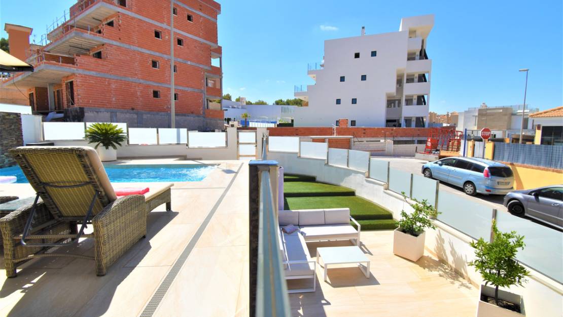 Sale - Villa - Orihuela - Villamartin