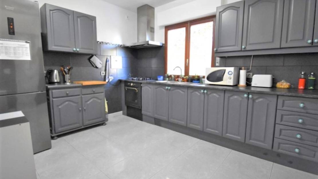 Sale - Villa - Orihuela - Villamartin