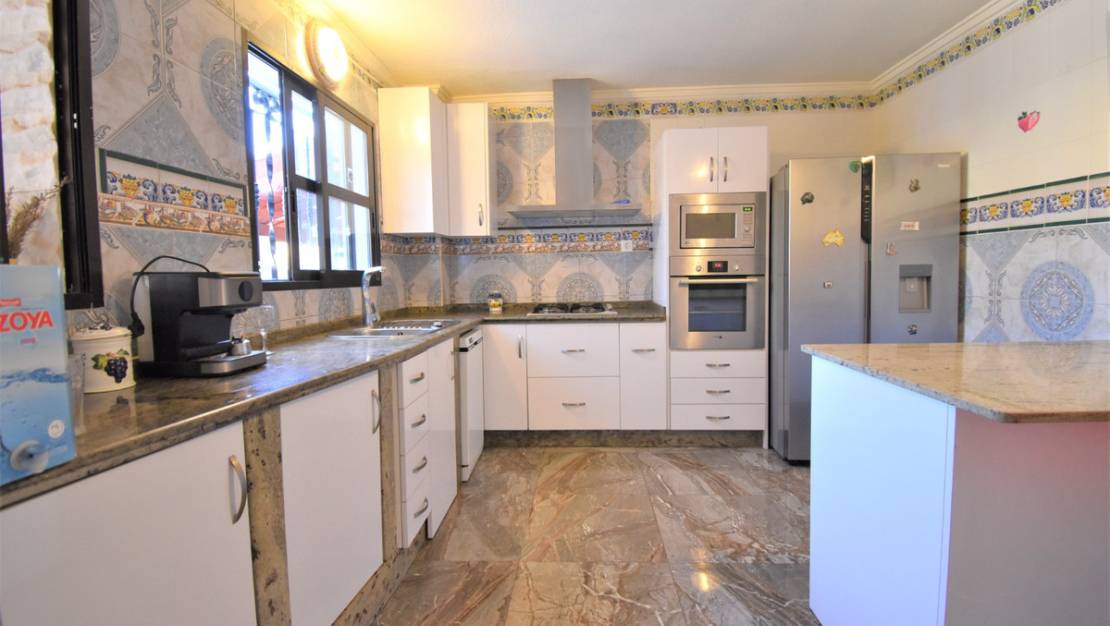 Sale - Villa - Orihuela - Villamartin