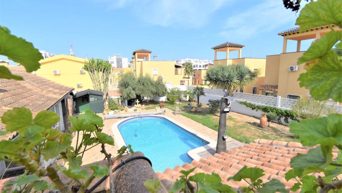 Sale - Villa - Orihuela - Villamartin