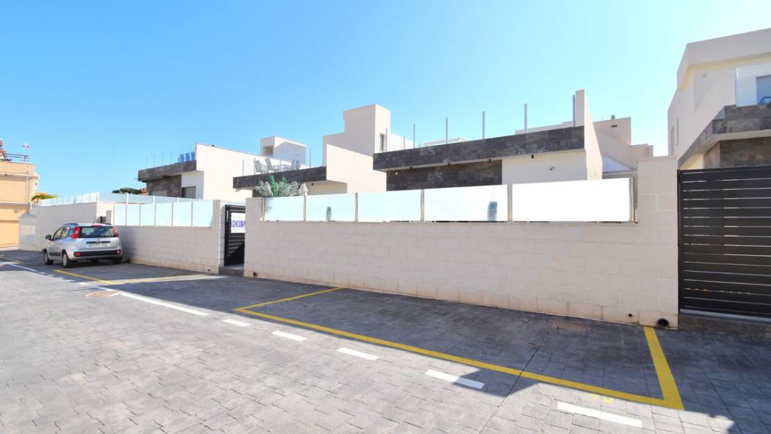 Sale - Villa - Orihuela - Villamartin