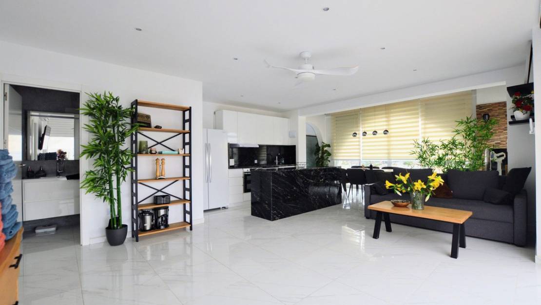 Sale - Villa - Orihuela - Villamartin