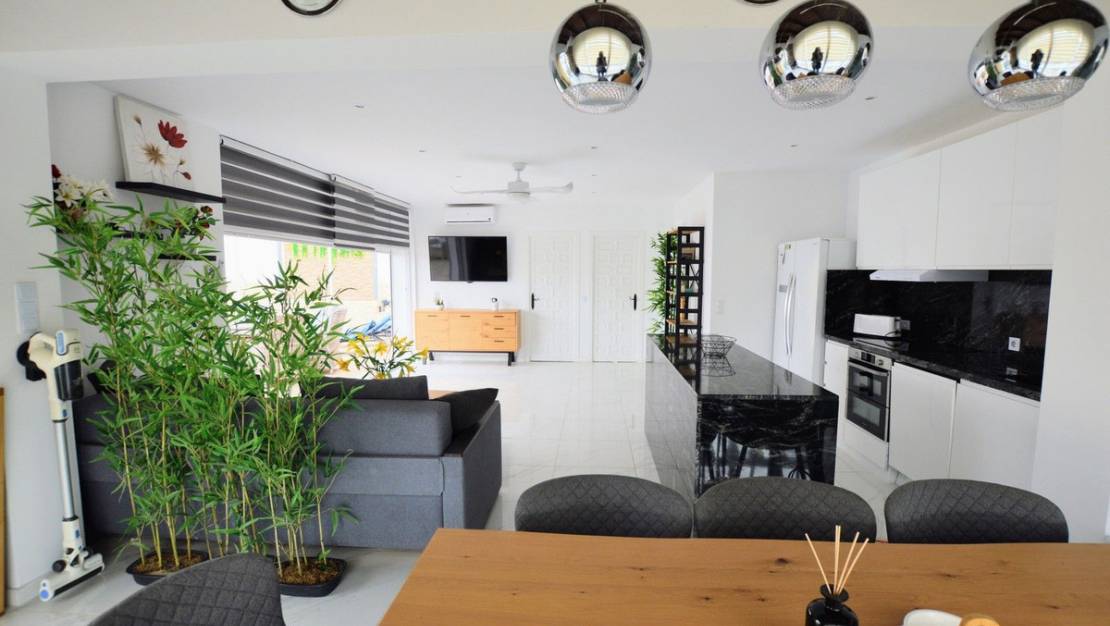 Sale - Villa - Orihuela - Villamartin