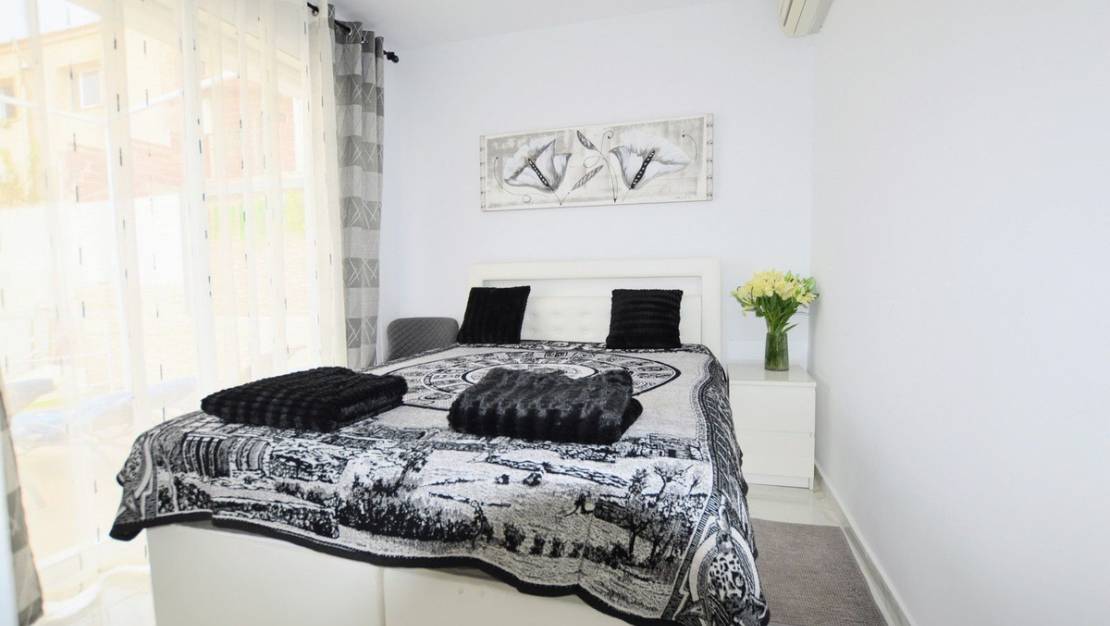 Sale - Villa - Orihuela - Villamartin