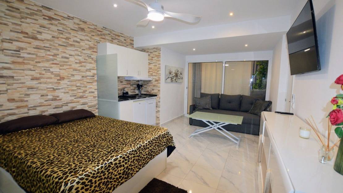 Sale - Villa - Orihuela - Villamartin