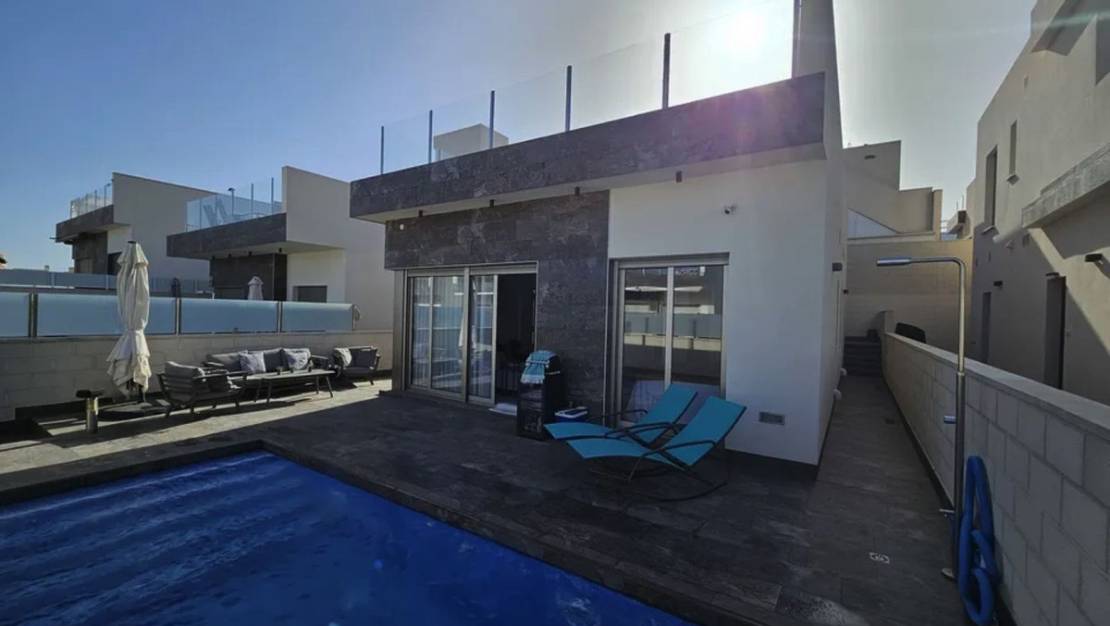 Sale - Villa - Orihuela - Villamartin