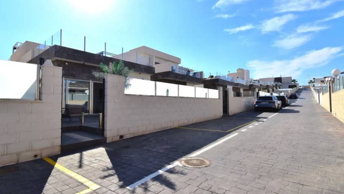 Sale - Villa - Orihuela - Villamartin