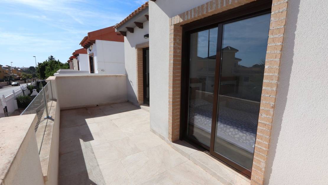 Sale - Villa - Orihuela - Villamartin
