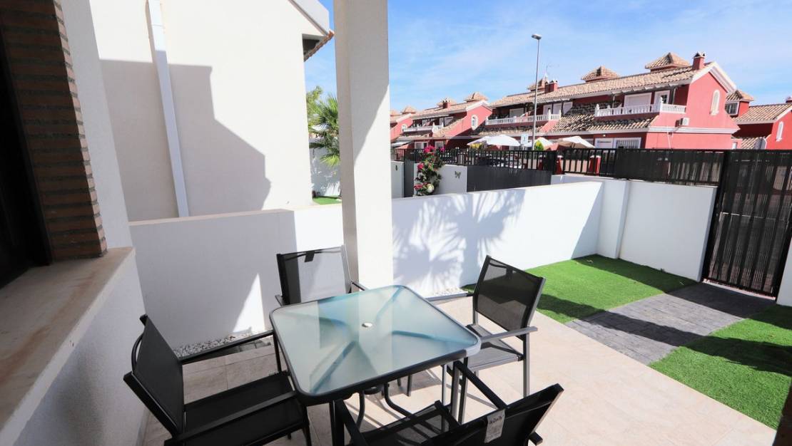 Sale - Villa - Orihuela - Villamartin
