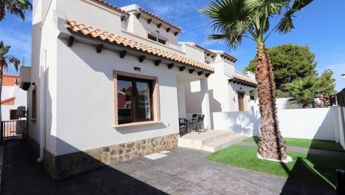 Sale - Villa - Orihuela - Villamartin