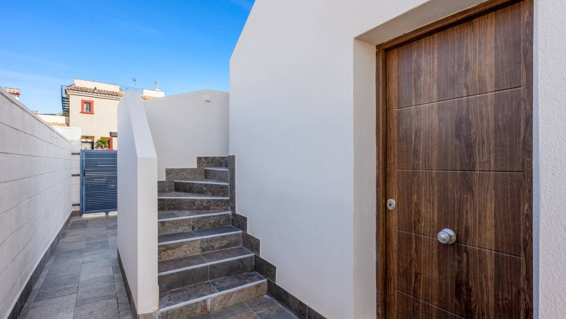 Sale - Villa - Orihuela - Villamartin