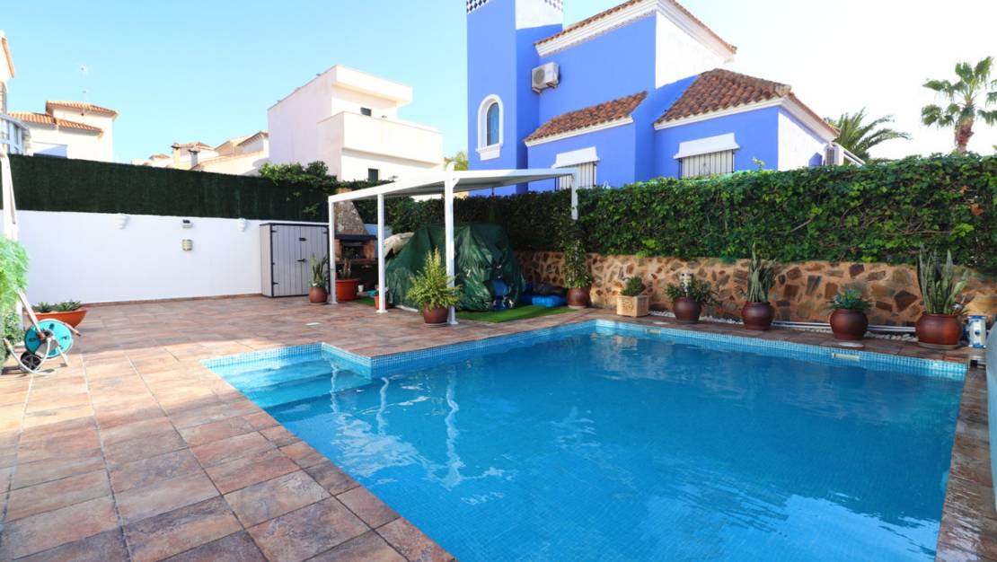 Sale - Villa - Orihuela - Villamartin