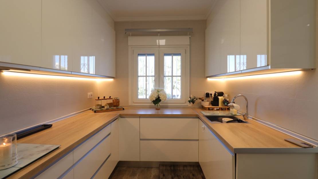 Sale - Villa - Orihuela - Villamartin