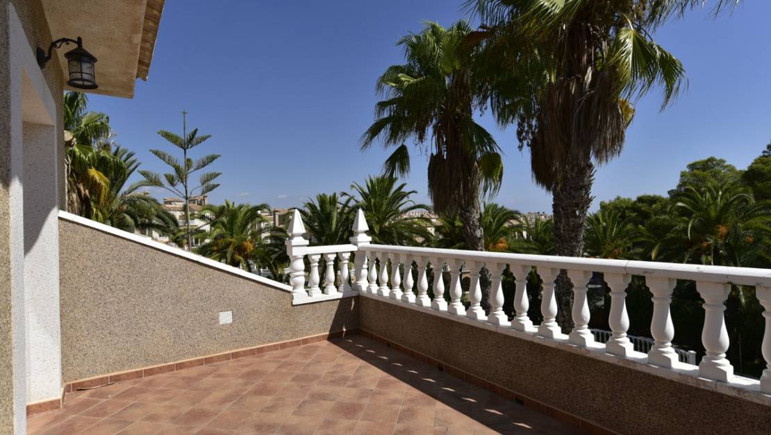 Sale - Villa - Orihuela - Villamartin