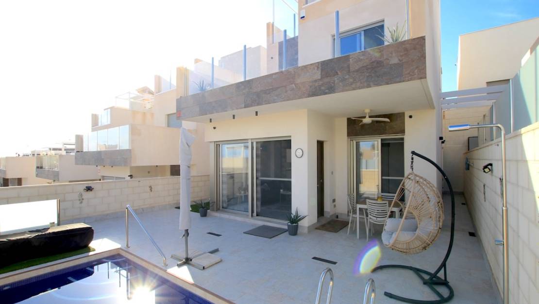 Sale - Villa - Orihuela - Villamartin