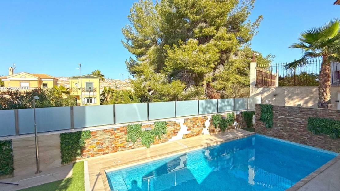 Sale - Villa - Orihuela - Villamartin