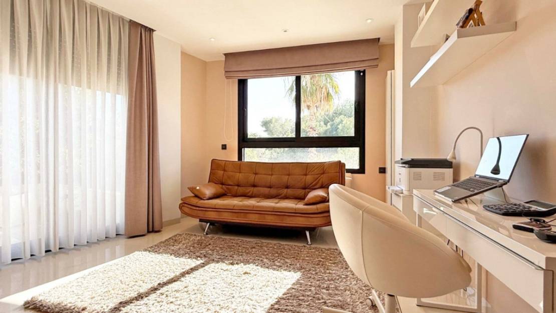 Sale - Villa - Orihuela - Villamartin