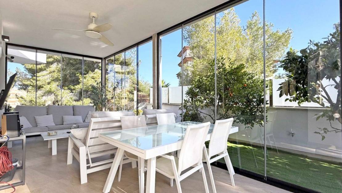 Sale - Villa - Orihuela - Villamartin