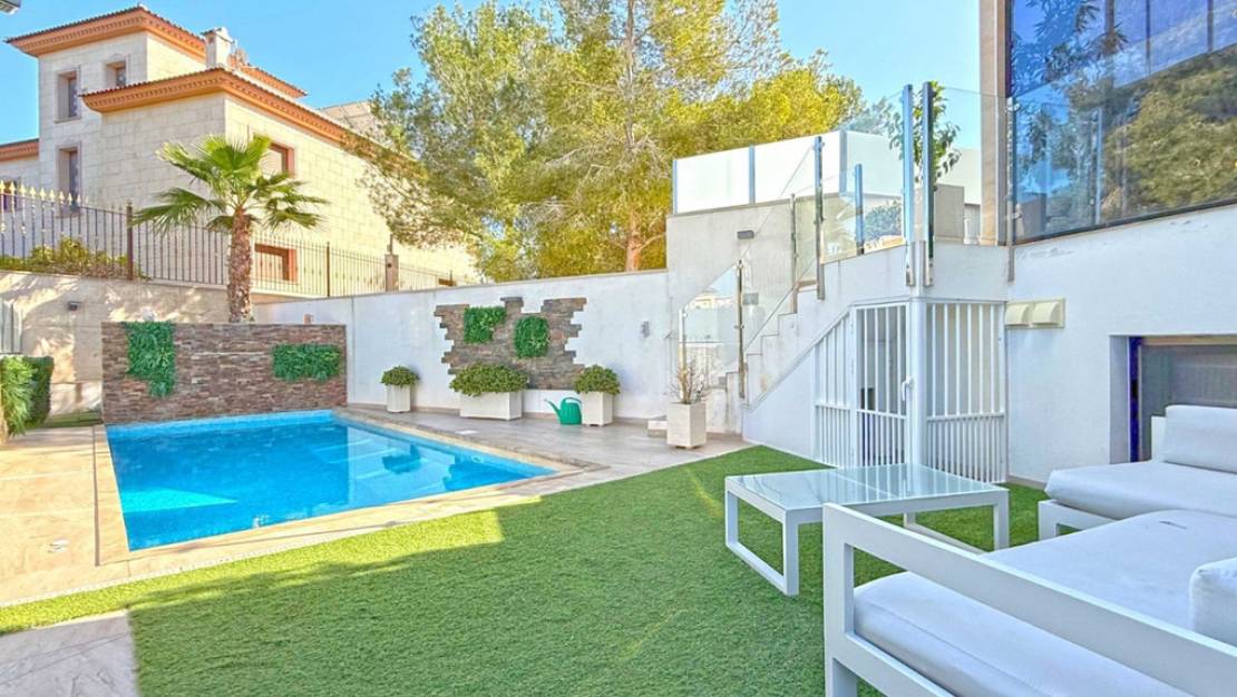 Sale - Villa - Orihuela - Villamartin