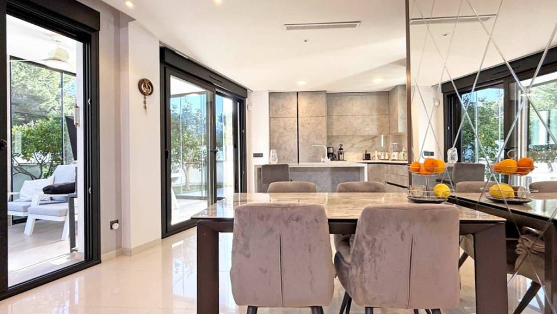 Sale - Villa - Orihuela - Villamartin