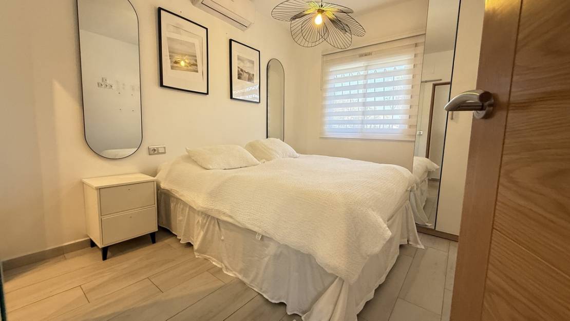 Sale - Villa - Orihuela - Villamartin