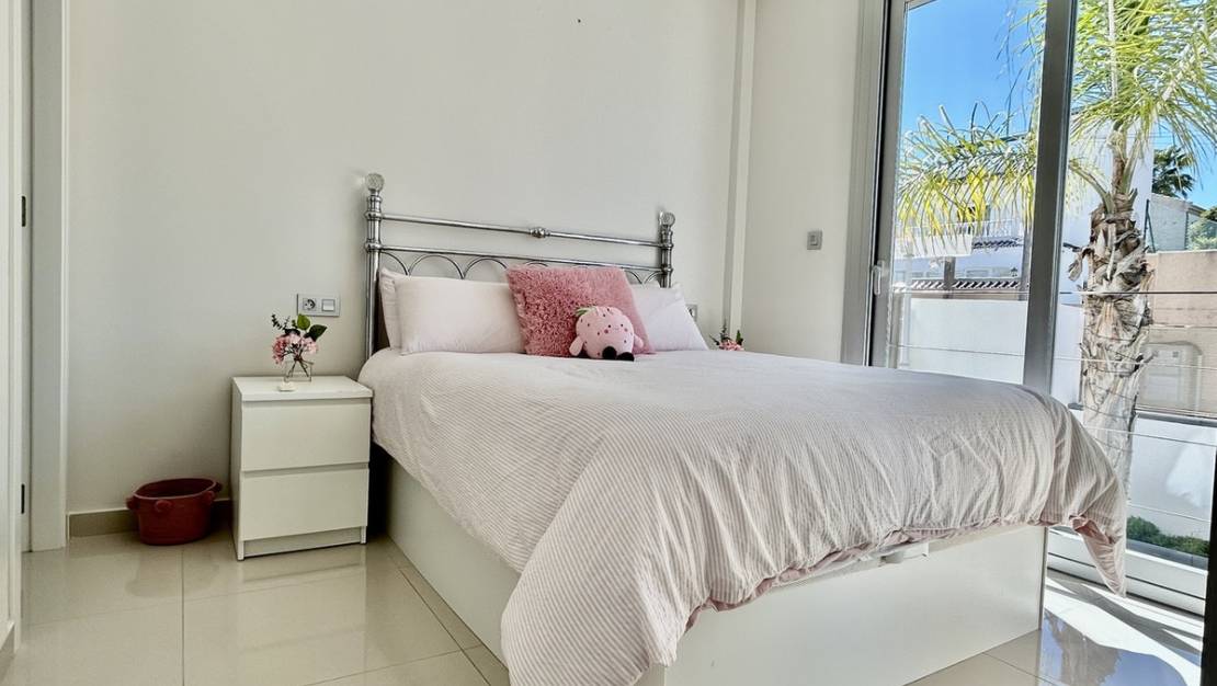 Sale - Villa - Orihuela - Villamartin