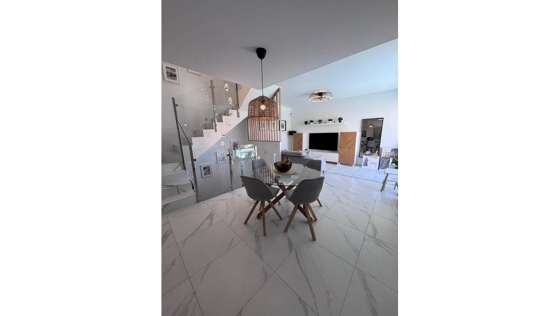 Sale - Villa - Orihuela - Villamartin