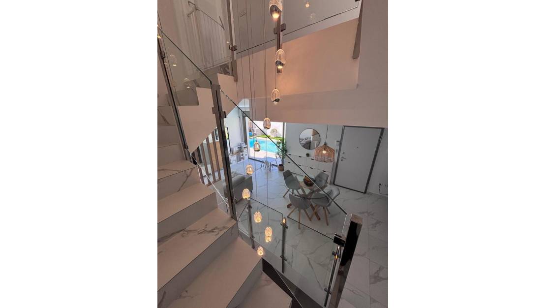 Sale - Villa - Orihuela - Villamartin