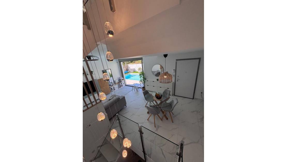 Sale - Villa - Orihuela - Villamartin