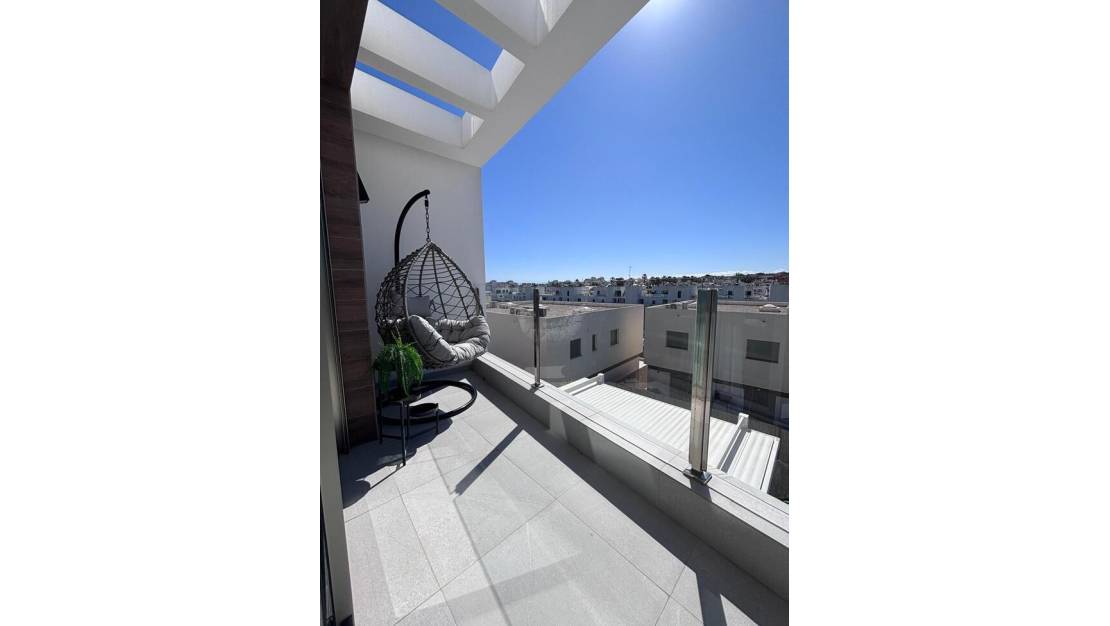 Sale - Villa - Orihuela - Villamartin