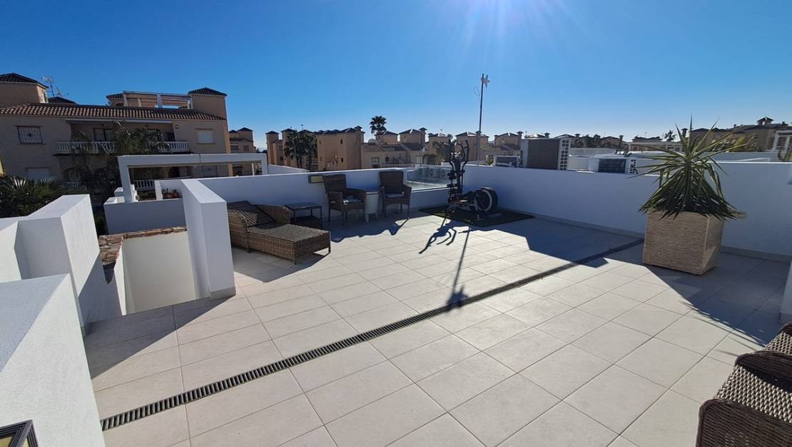Sale - Villa - Orihuela - Villamartin