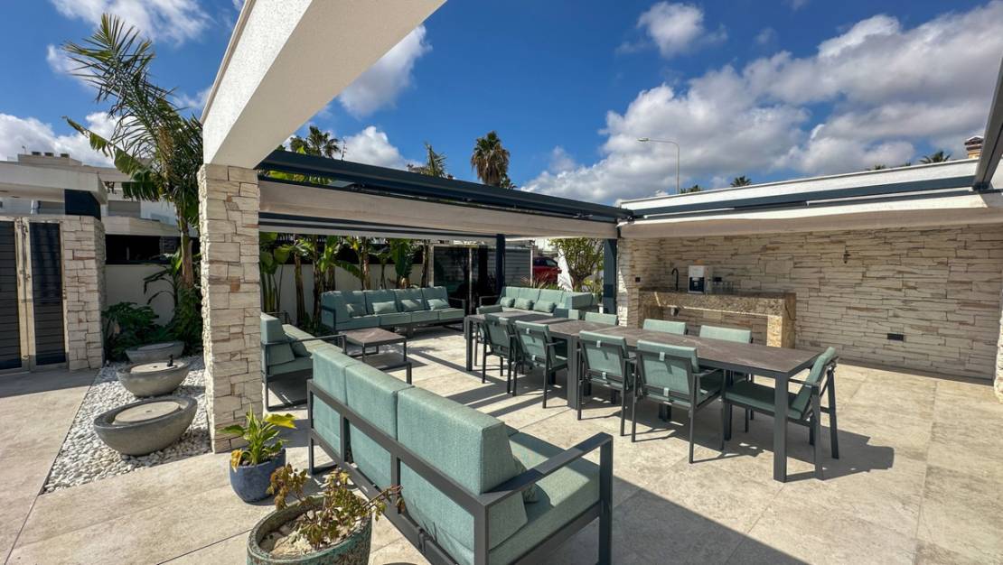 Sale - Villa - Orihuela - Villamartin