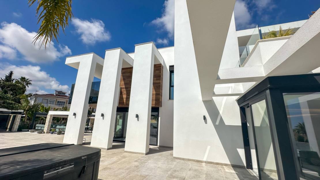 Sale - Villa - Orihuela - Villamartin