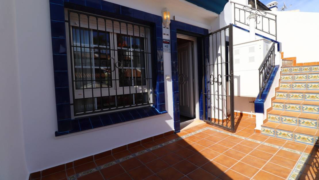 Sale - Villa - Orihuela - Villamartin