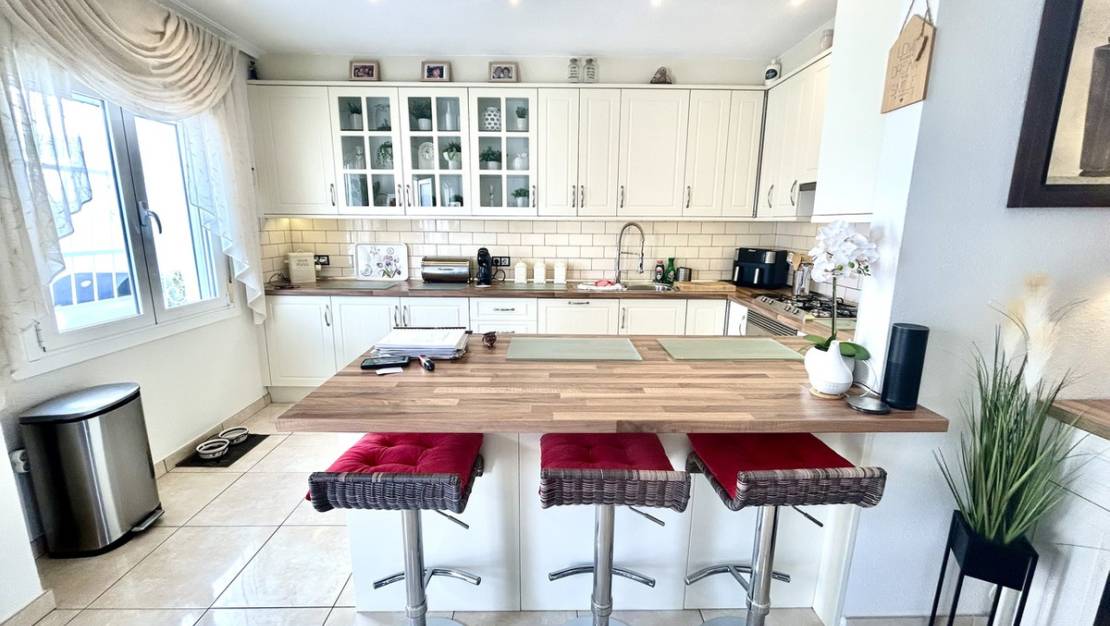 Sale - Villa - Orihuela - Villamartin