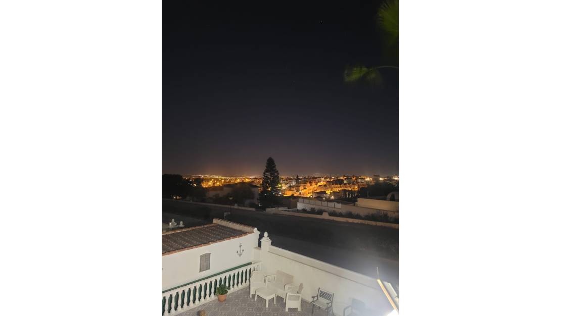 Sale - Villa - Orihuela - Villamartin