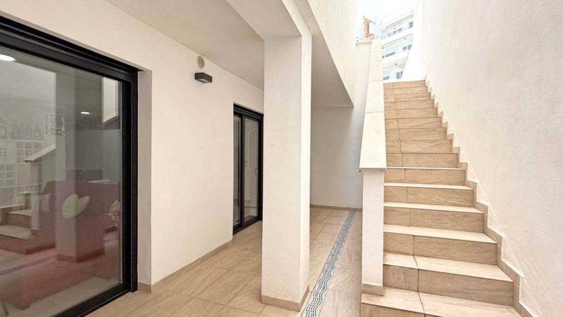 Sale - Villa - Orihuela - Villamartin