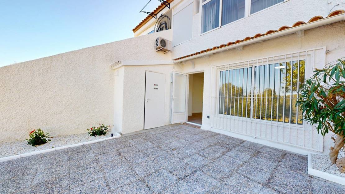 Sale - Villa - Orihuela - Villamartin