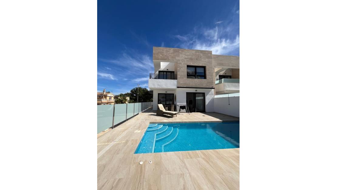Sale - Villa - Orihuela - Villamartin