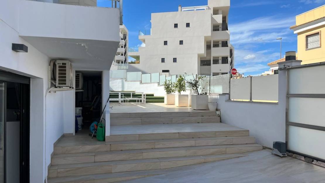 Sale - Villa - Orihuela - Villamartin