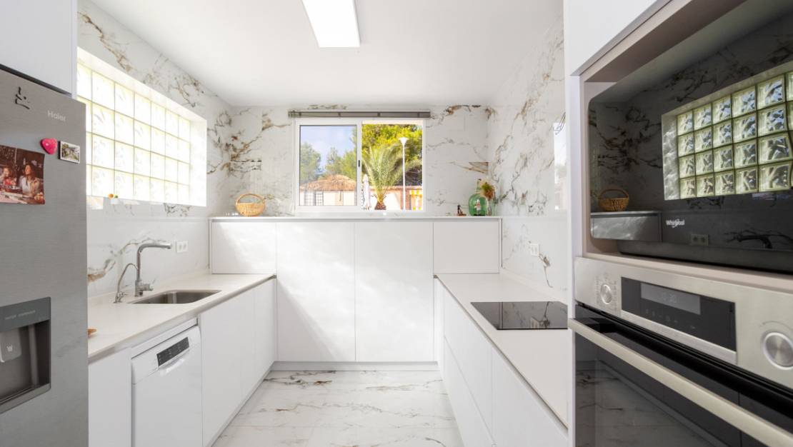 Sale - Villa - Orihuela - Villamartin