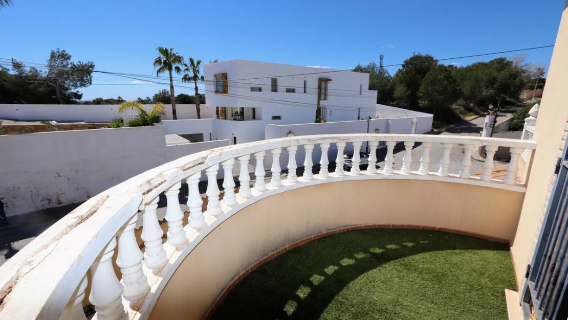 Sale - Villa - Orihuela - Villamartin