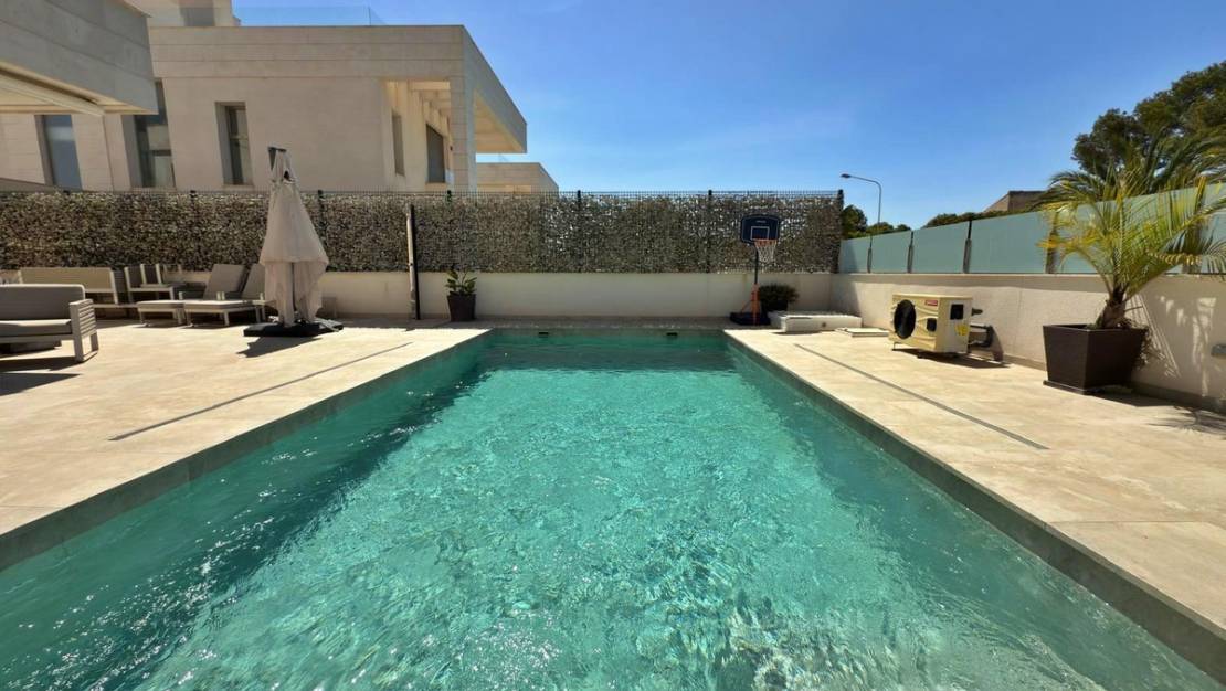 Sale - Villa - Orihuela - Villamartin