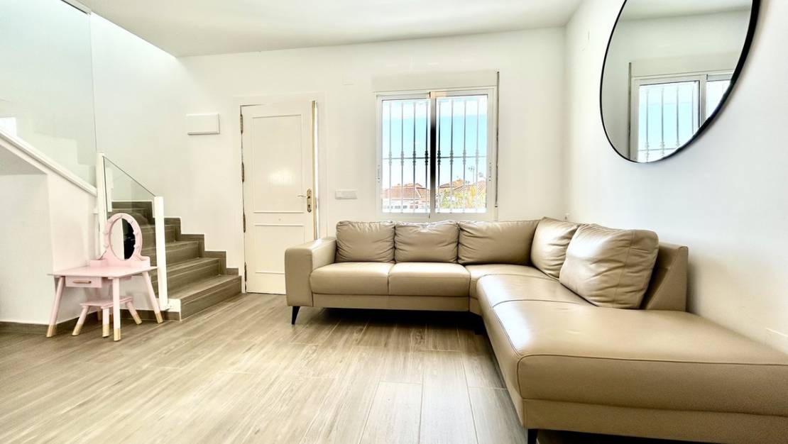 Sale - Villa - Orihuela - Villamartin