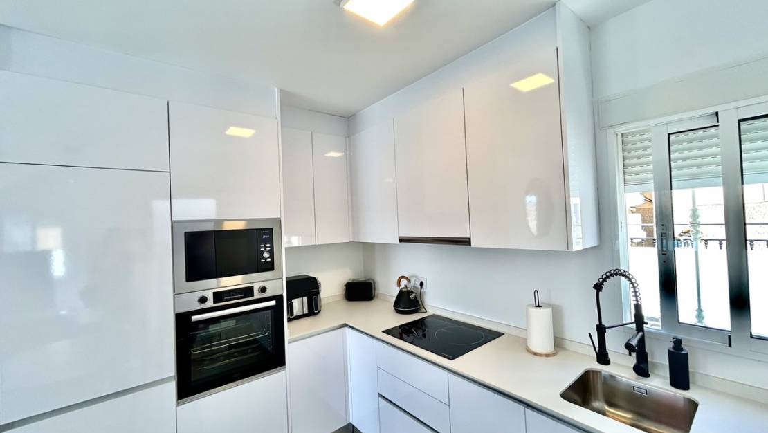 Sale - Villa - Orihuela - Villamartin